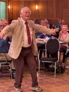 96 jaar en heerlijk meedansen